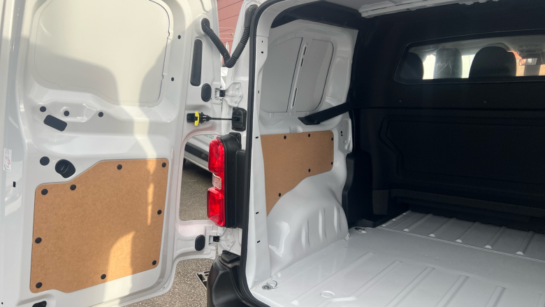 Citroen Dispatch M Diesel 2.0 BlueHDi 145ps Crew Van Enterprise